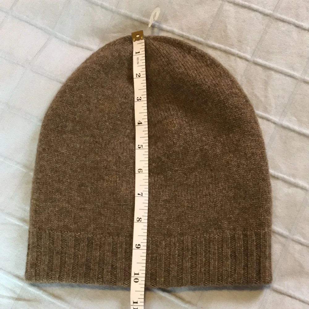 100% Cashmere Knit Beanie Reversible by St. Bernard